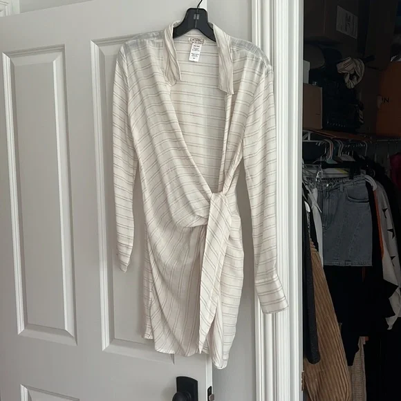 Daydream Tunic in Cream L*SPACE - Picture 5 of 7